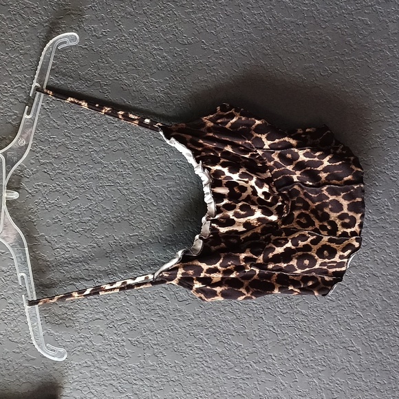 Women's Leopard Cropped Top - Picture 1 of 3